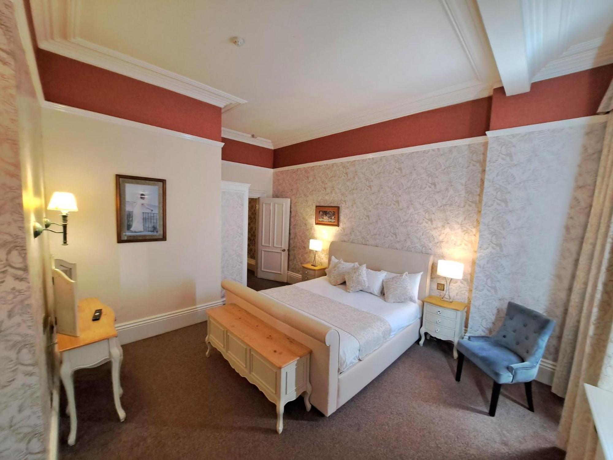 Prince Of Wales Hotel Southport Extérieur photo