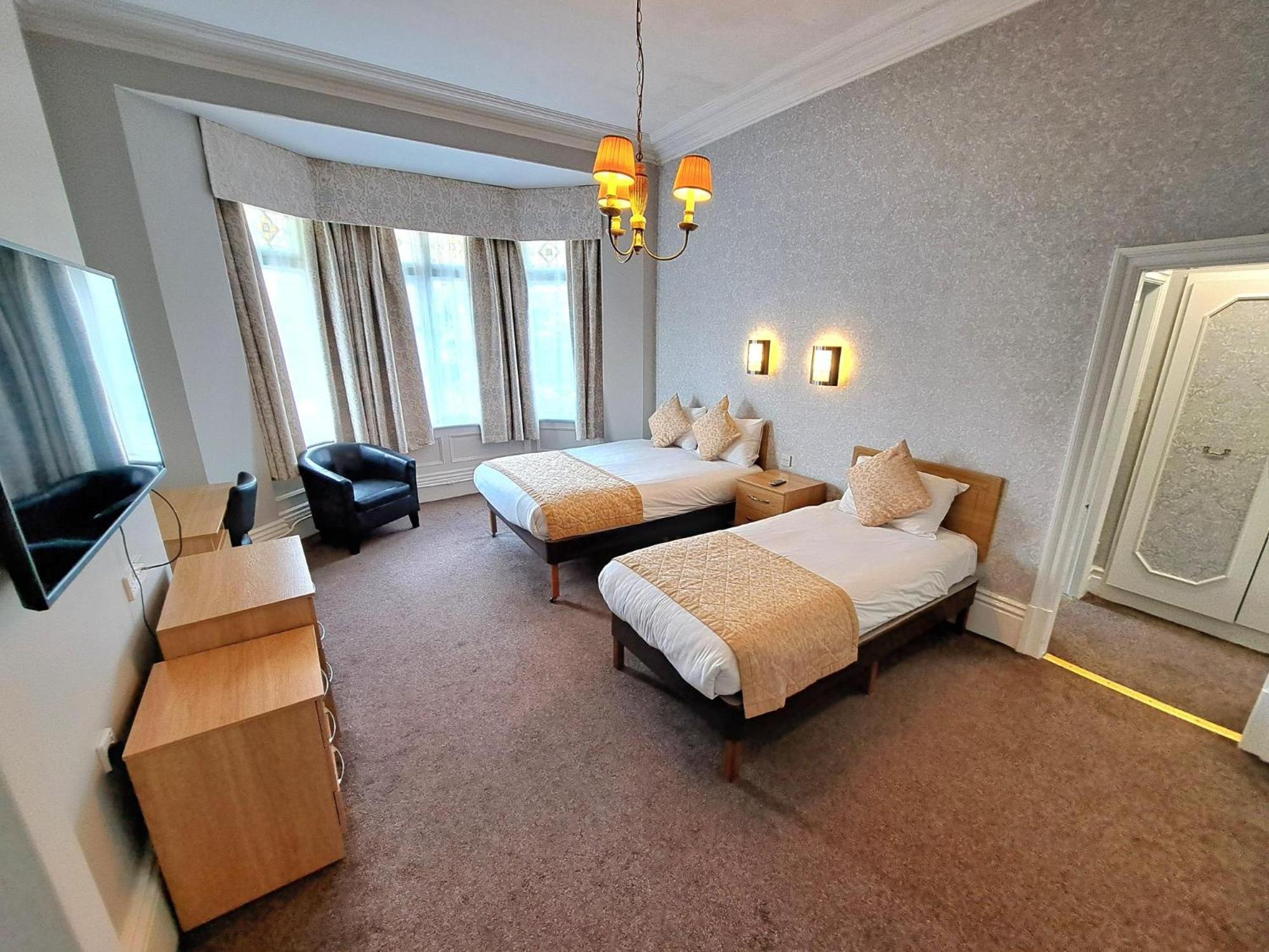 Prince Of Wales Hotel Southport Extérieur photo