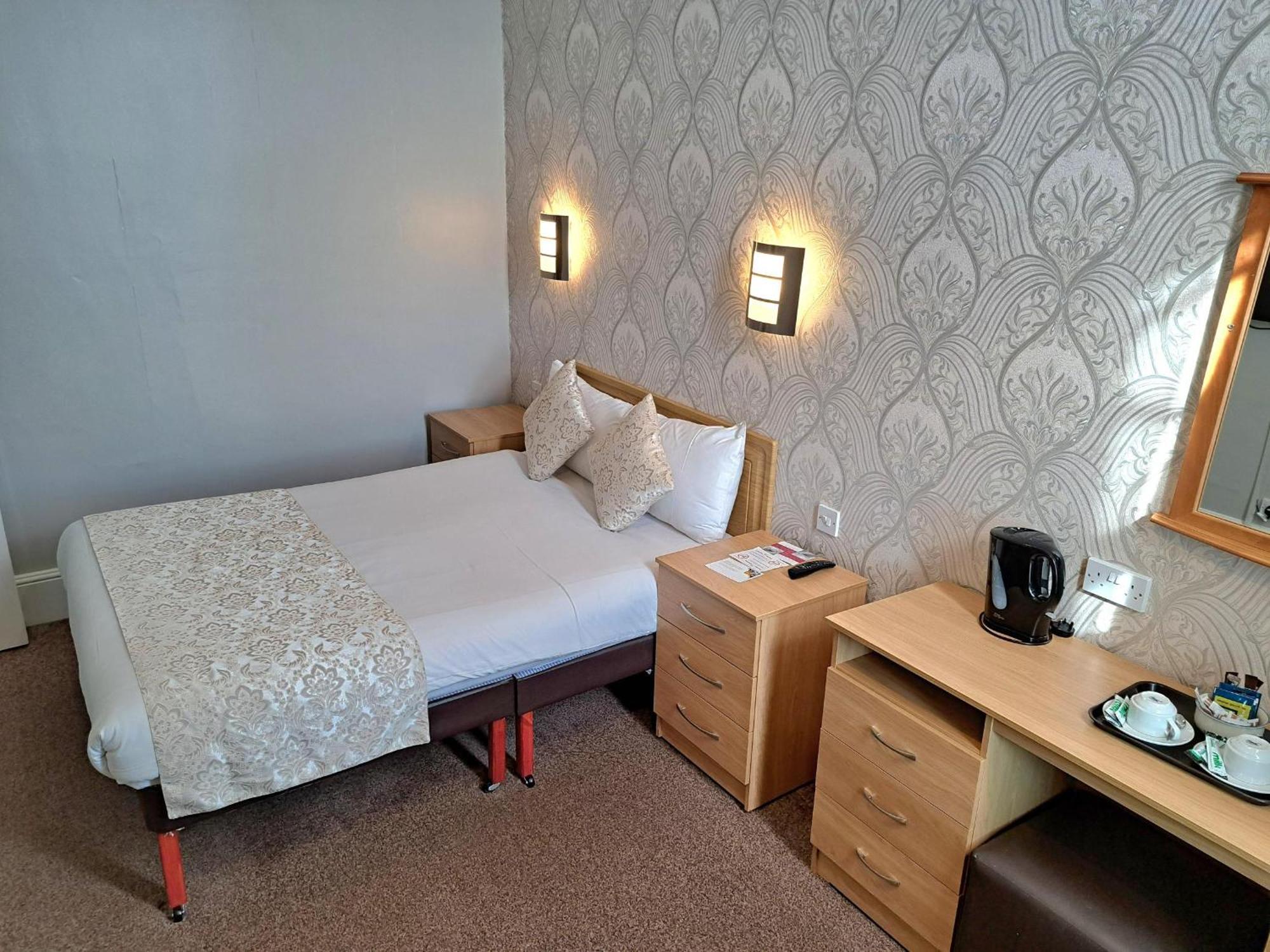 Prince Of Wales Hotel Southport Extérieur photo
