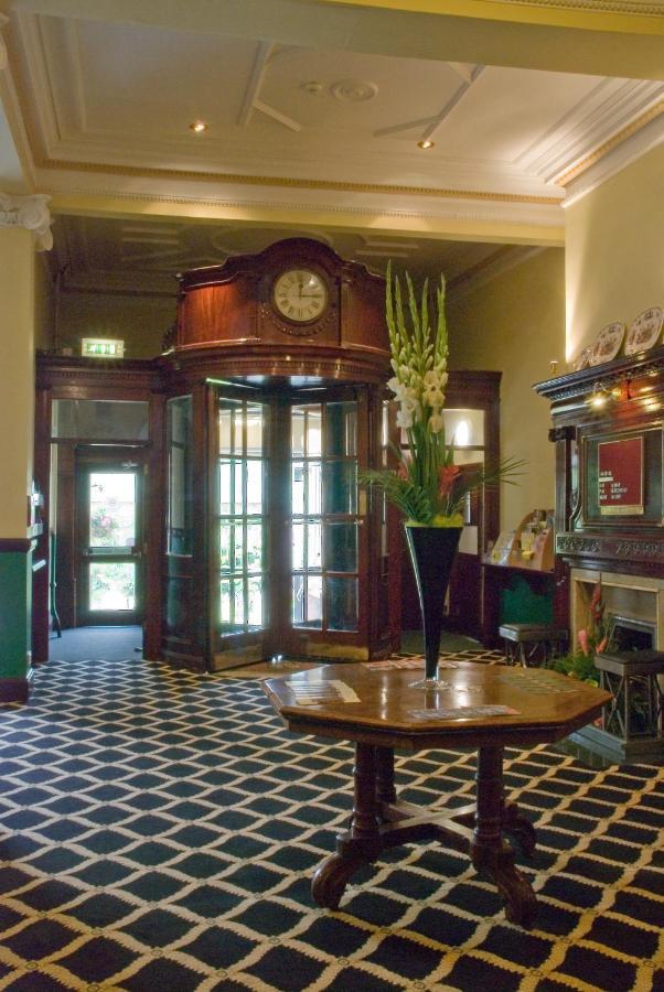 Prince Of Wales Hotel Southport Extérieur photo
